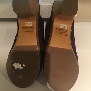 Size 7 Chocolate Brown Clogs